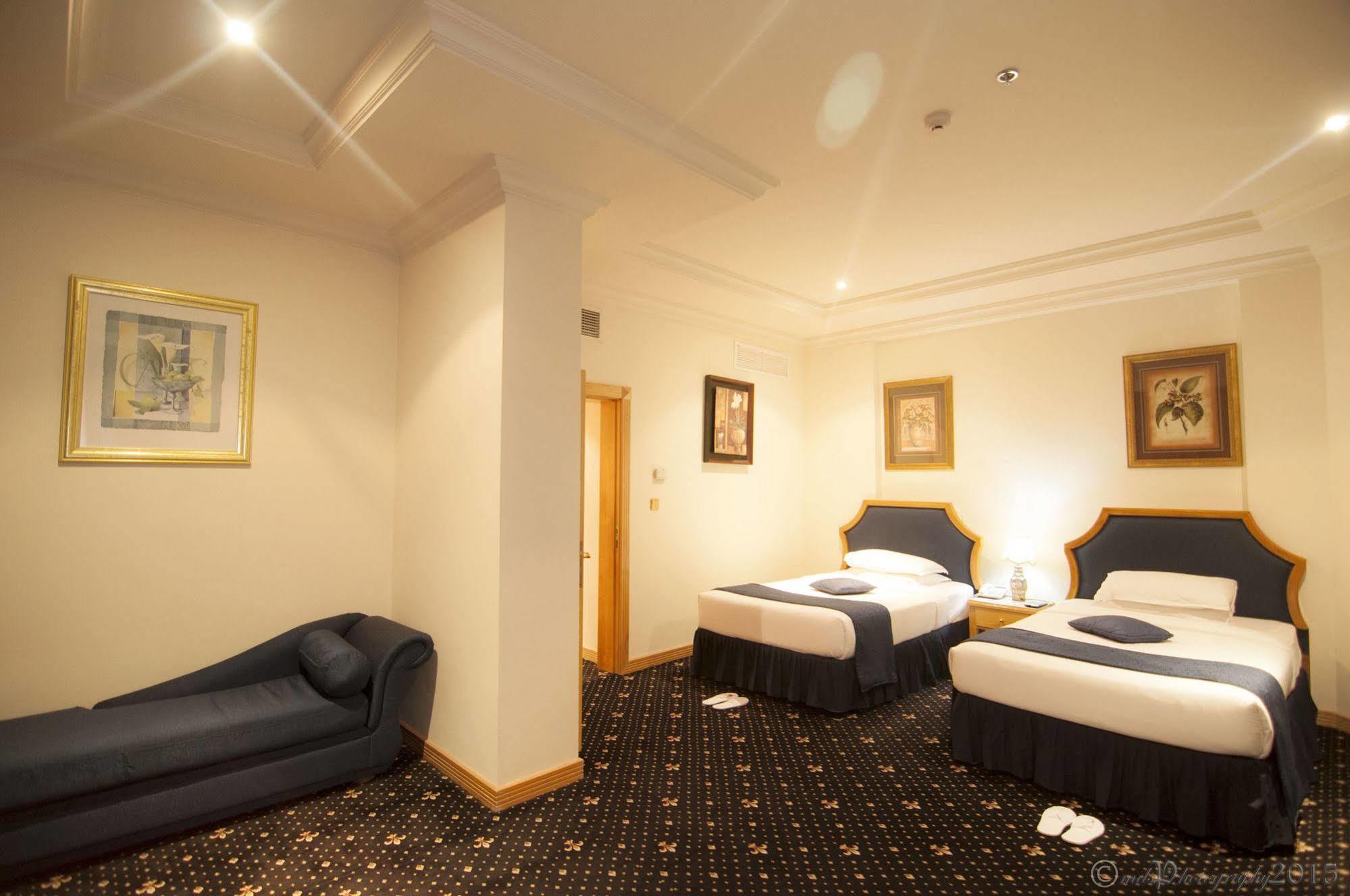 Cayam Hotel Doha Luaran gambar